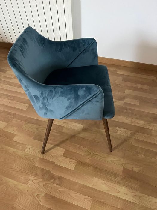 4 cadeiras de Veludo Azul com Braços ref 103770