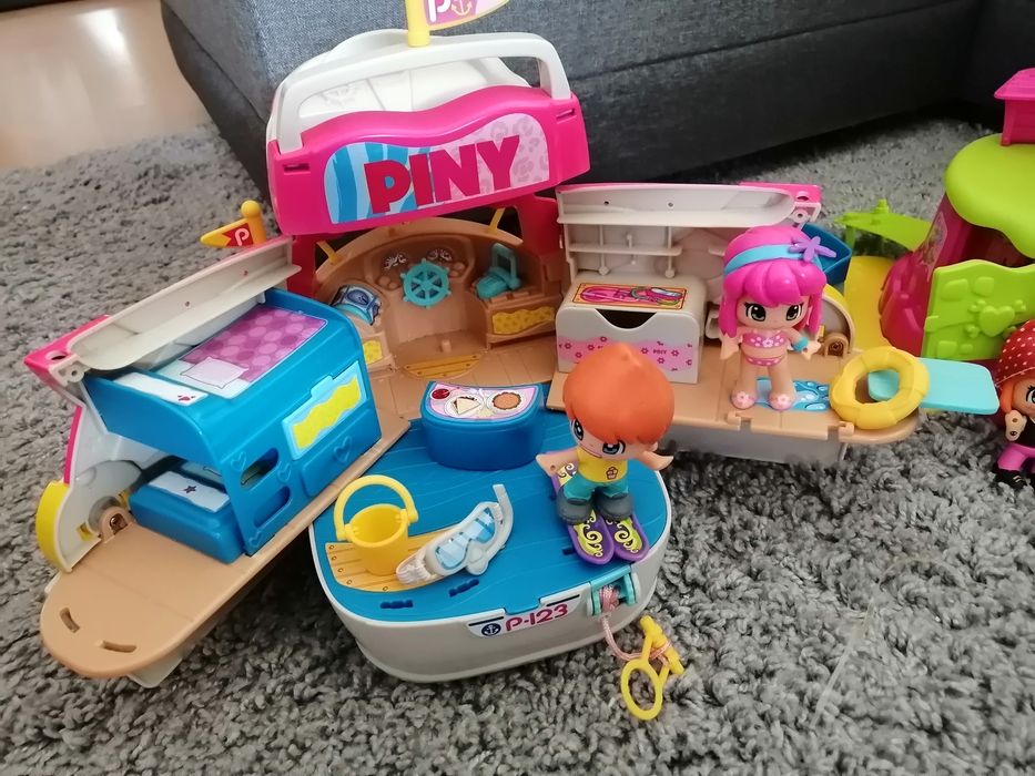 Pinypon Barco e Pinypon nadadores + ilha dos piratas e sereias