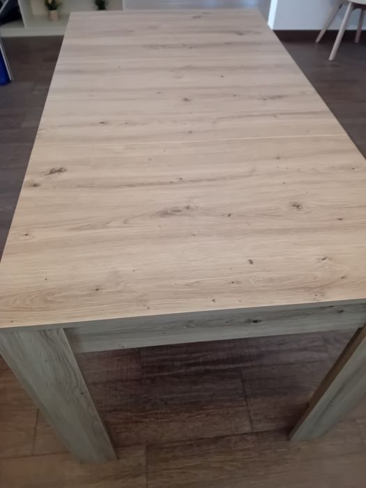 Mesa da cozinha nova