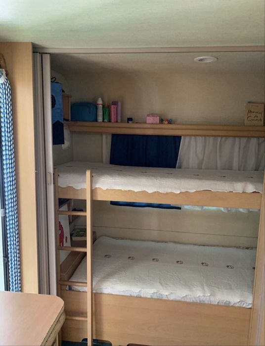 Vendo roulote com avançado