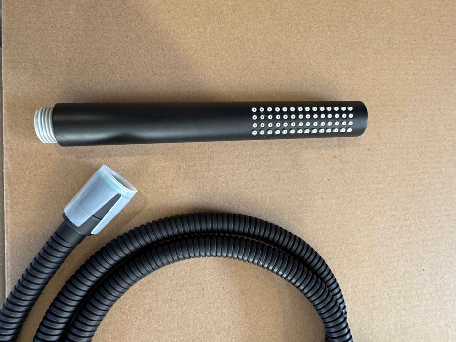 Zestaw prysznicowy natynkowy termostat  Excellent Roun czarny - 925 zł