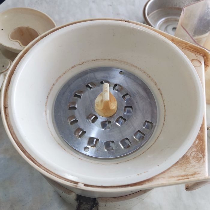 Продам соковижималку в робочому стані і повний комплект