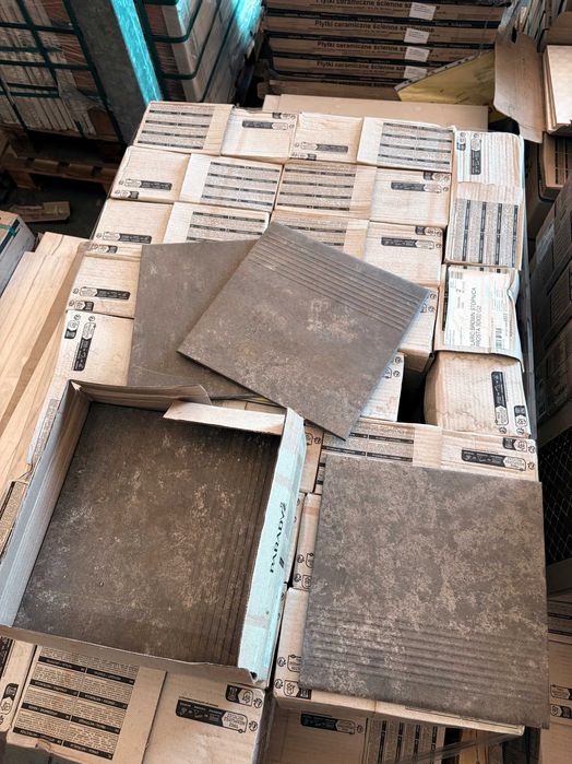 Płytka klinkierowa ILARIO BROWN stopnica prosta  30X30 GATUNEK 2