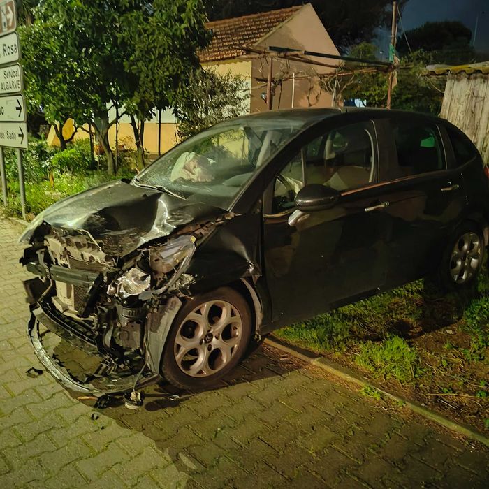 Citroen C3 - Acidentado