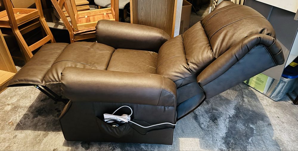 Poltrona de massagens nova