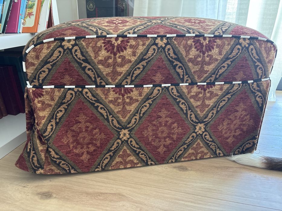 Banqueta estofada
