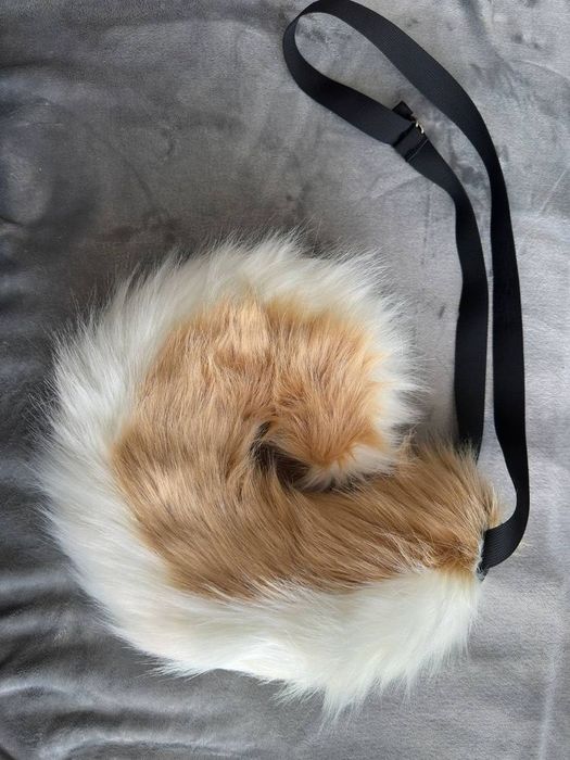 Хвіст собаки. Штучне хутро