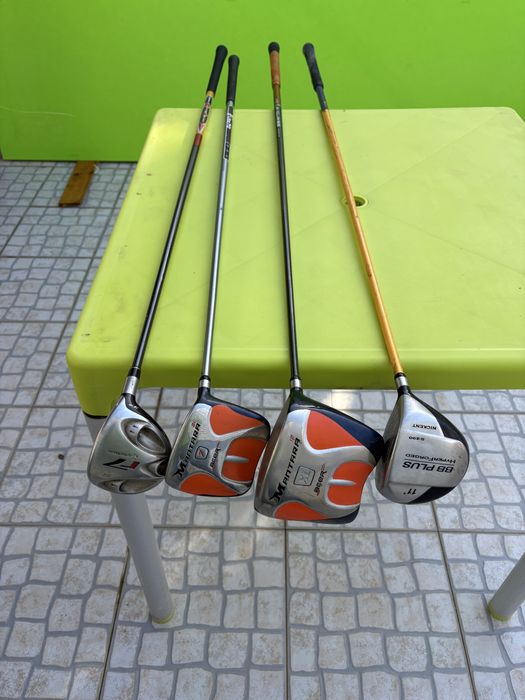 Tacos de golfe com saco transporte em bom estado