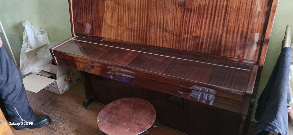 Піаніно Україна до реставціі