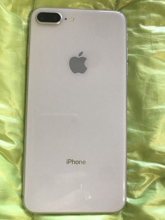 чохол в упаковці новий і  iphone 8 plus 256 гб айфон 8+