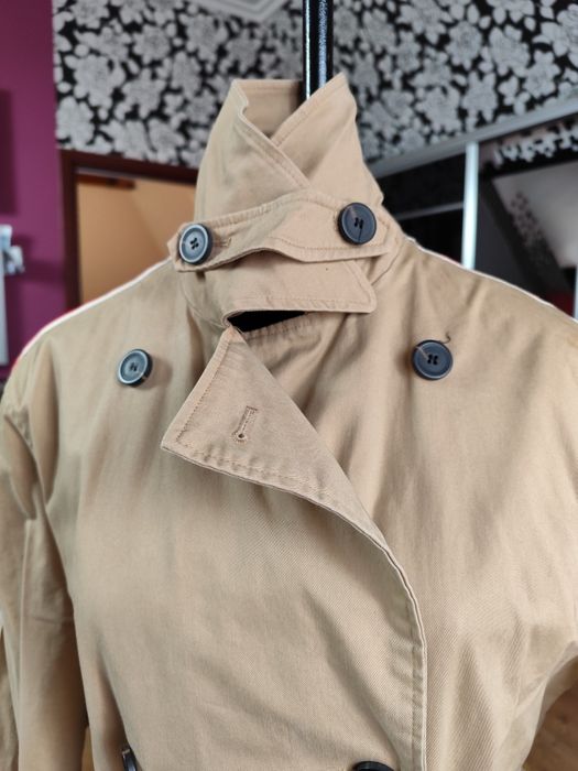 Женский весенний плащ фірми zara