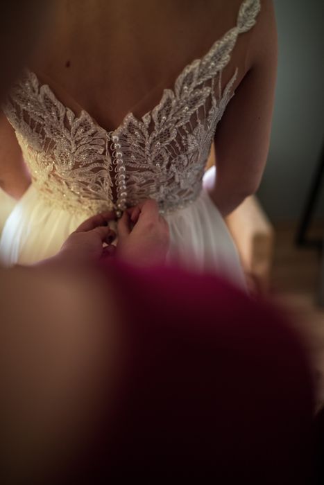 Suknia Ślubna Simple Wedding Dress
