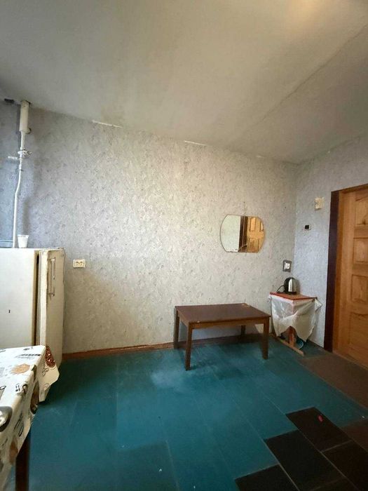 Продам кімнату в гуртожитку, вул. Білова, район Голлівуду