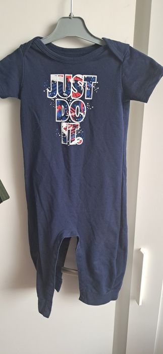 Kombinezon Nike roz 86/92