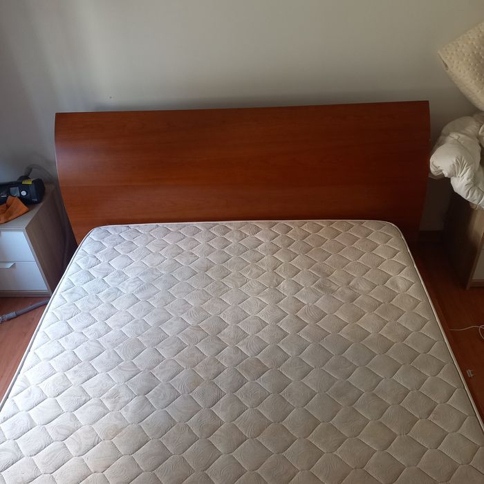 Cama de casal de madeira largura 1.70 por 2.00