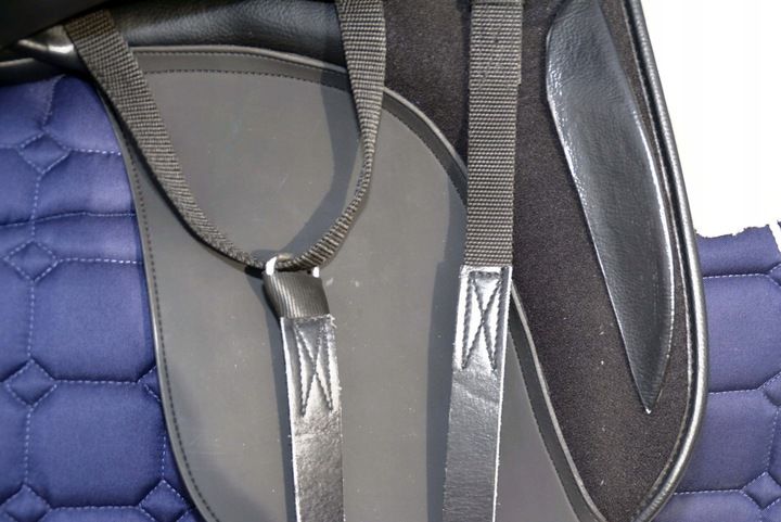 Siodło ujeżdzeniowe z wymienym łękiem 17,5c