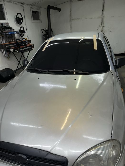 Део ланос 1.5 максимальна комплектація