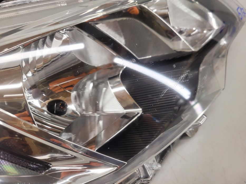 mitsubishi space star lift 19- prawy reflektor lampa przednia przód