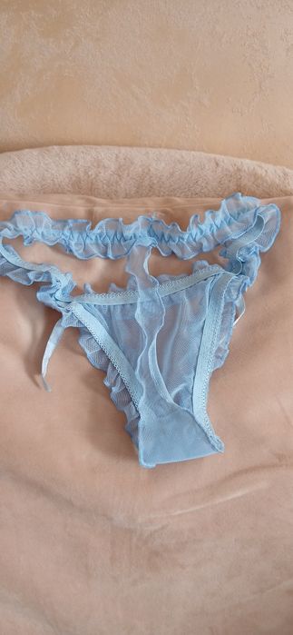 Ніжні прозорі трусики