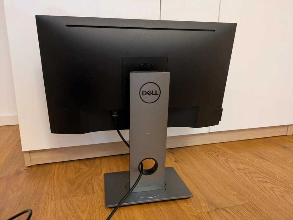 Dell P2418D •"24"•2K QHD Professional серія • "|2560 x 144024"|USB-HUB