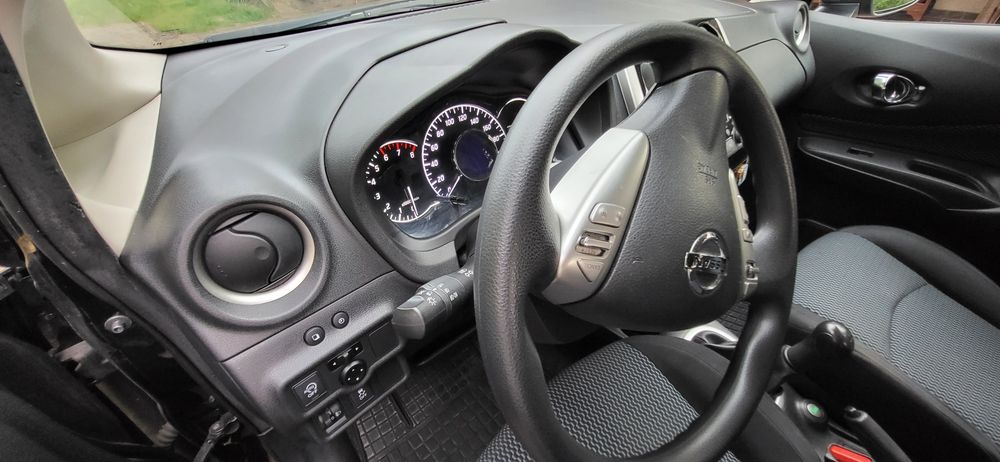 Nissan Note 2015