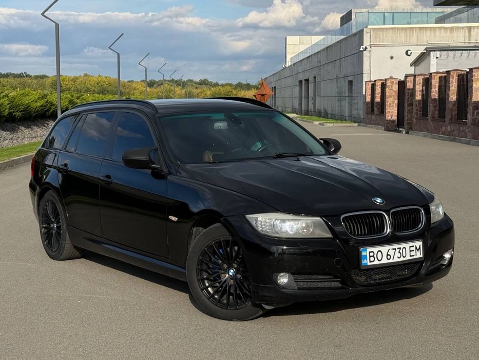BMW 3 Series 2011