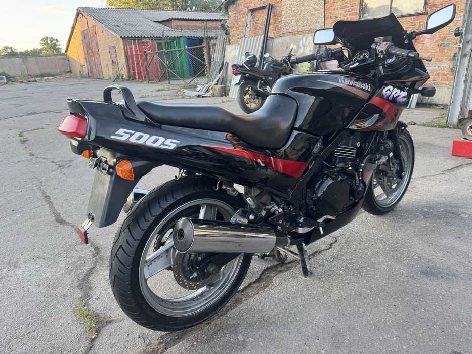 Продам мотоцикл KAWASAKI GPZ 500