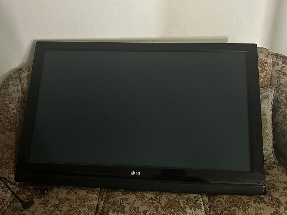 TV LG – Boa imagem, ideal para quarto ou gaming