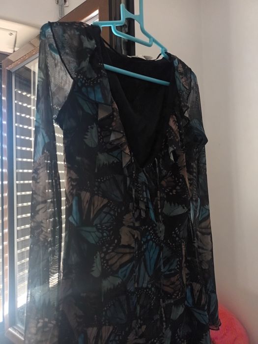 Vestido praticamente novo,  pouco uso
