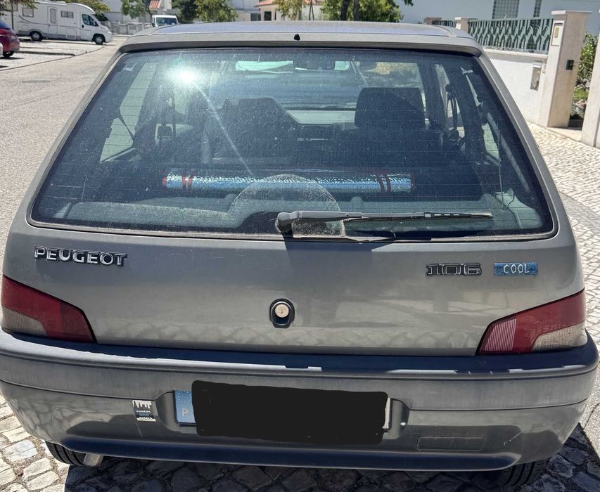 PEUGEOT 106 para reparar/peças