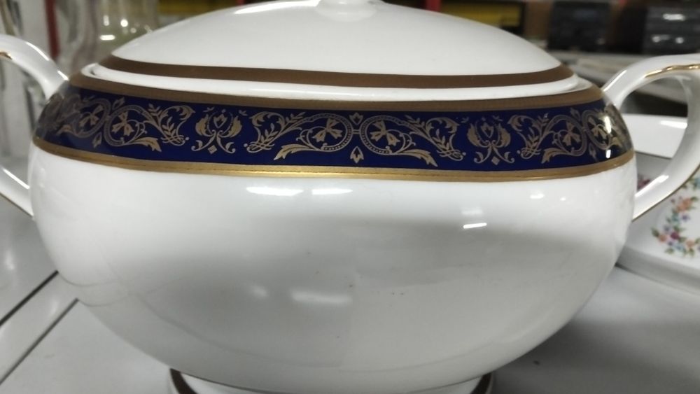 Serviço jantar porcelana 70p.