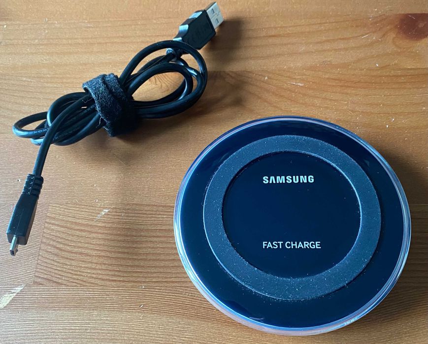 Samsung ładowarka indukcyjna