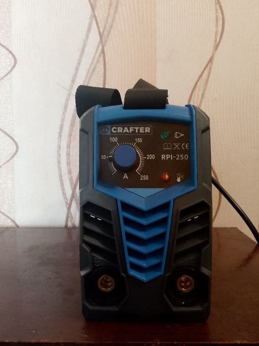 Продам инверторный сварочный аппарат состояние как новый .