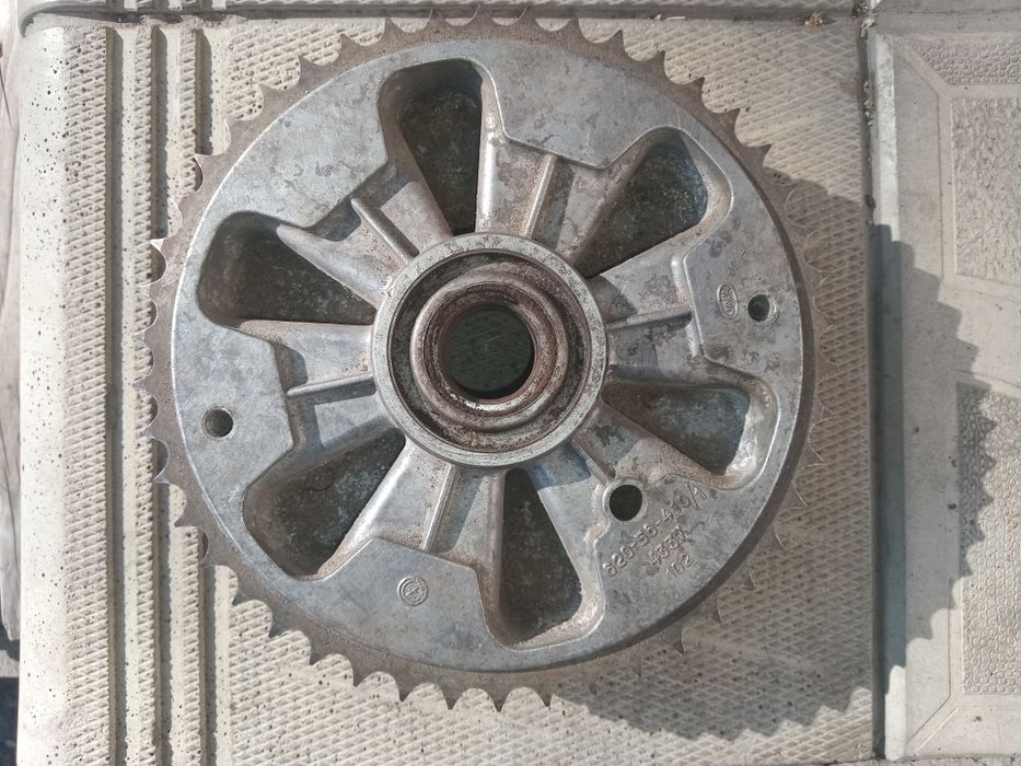 Задняя звезда Jawa 360  z=46 НОВАЯ