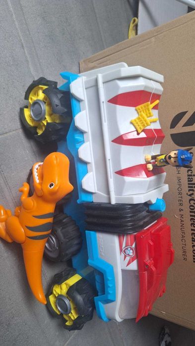 Pojazd dino patrolowiec psi patrol