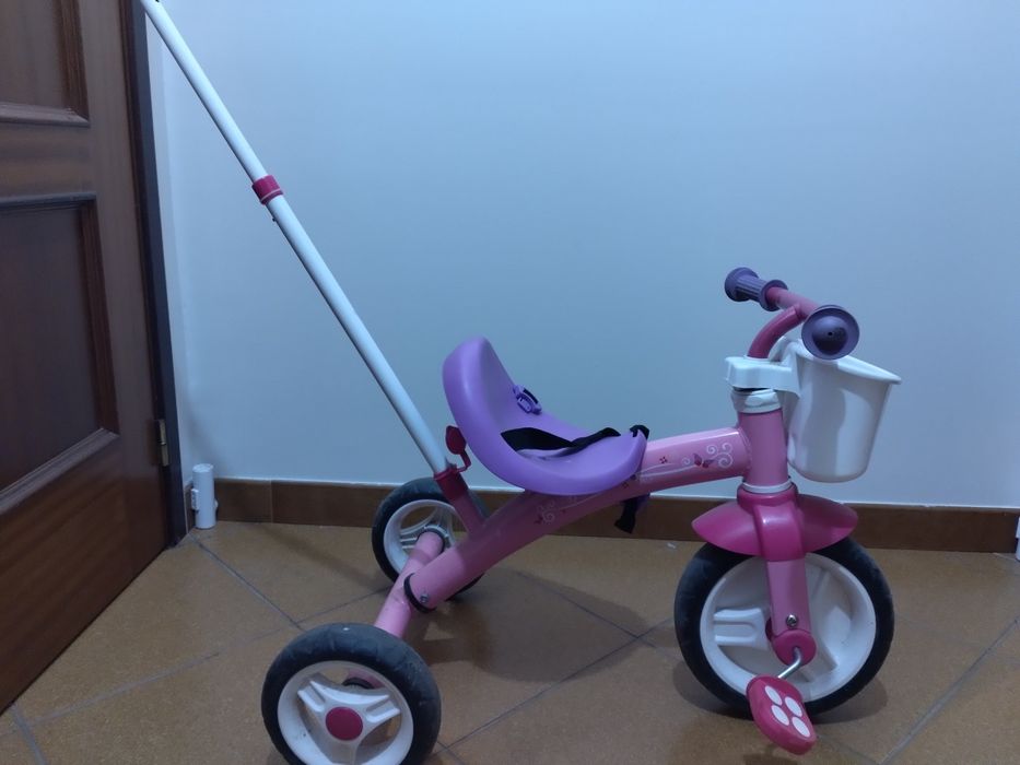 Triciclo de criança