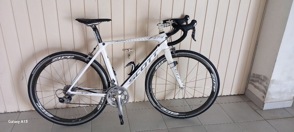 Bicicleta estrada Scott Foil como nova - L