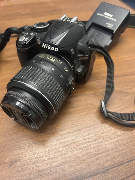 Дзеркальний фотоапарат Nikon