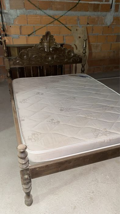 Cama casal com colchao