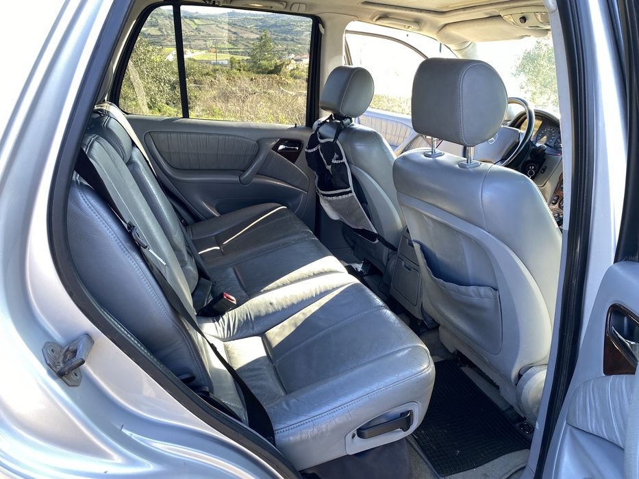 Mercedes ML 270 CDi. 7 lugares automático