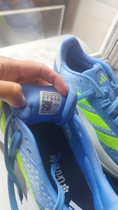 Жіночі кросівки Adidas 38p