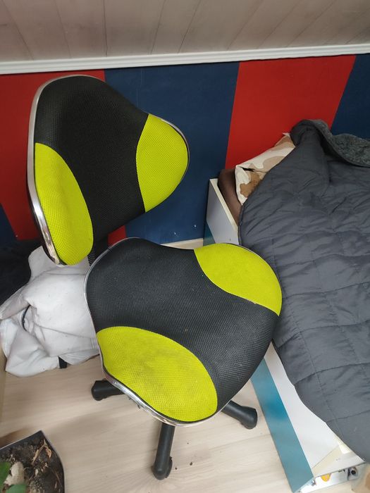 Fotel obrotowy zielono czarny