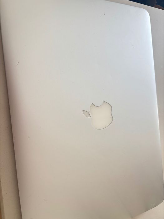 MacBook Air 13 ( pouco uso)