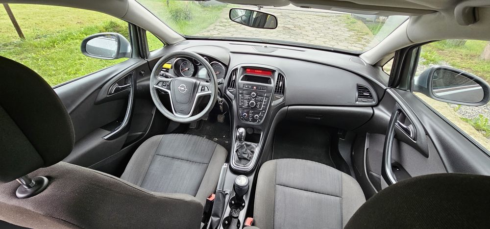 Poszanowana asterka 1.4b bez korozji! Doinwestowana! Okazja!