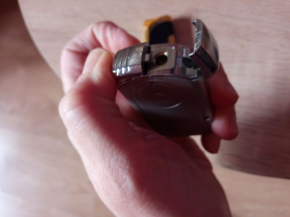 Продам зажигалки