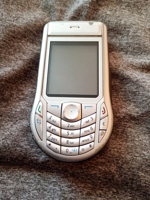 telefon  Nokia 6630!!!