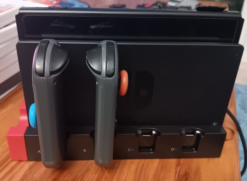 Estação de carregamento para comandos Joy-Con da Nintendo Switch