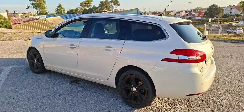 Peugeot 308 II SW 1.6 BlueHDi 120 cv — photo 2