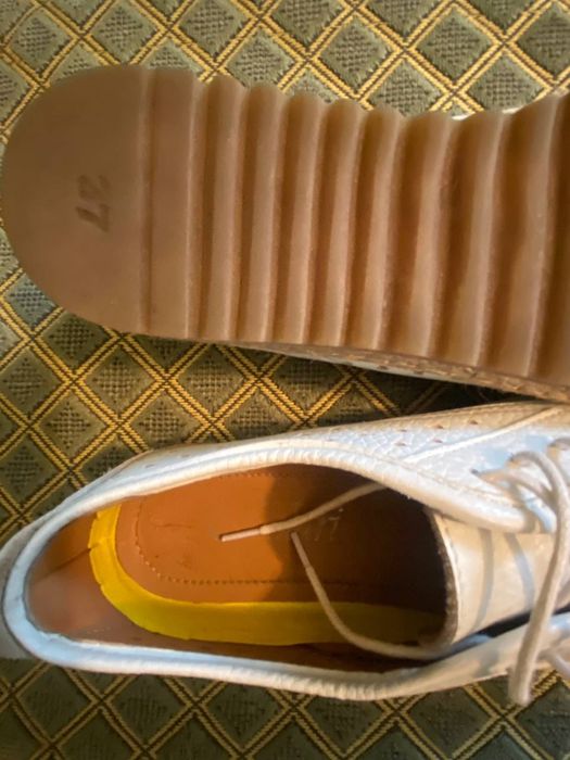 Кеди шкіряні б/у