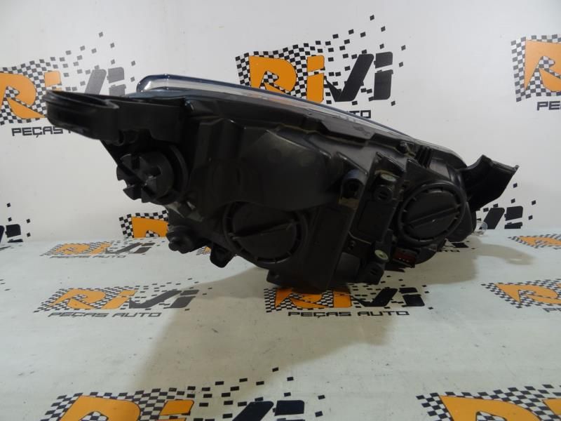 Ótica / farol esquerda OPEL Astra J